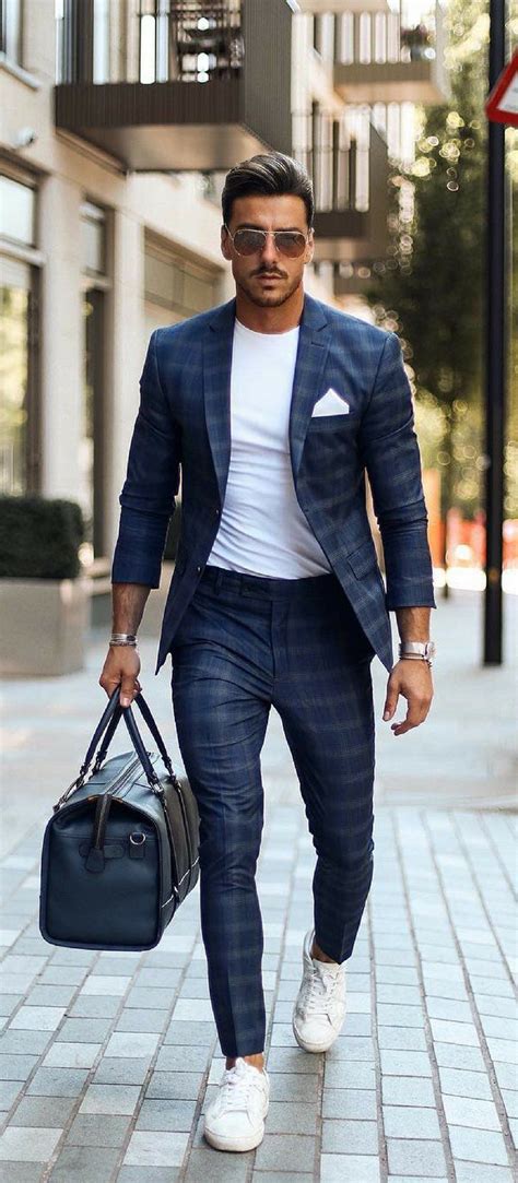 What shoes should you wear? 9 Minimal Business Casual Outfits For Men | Stylish mens ...