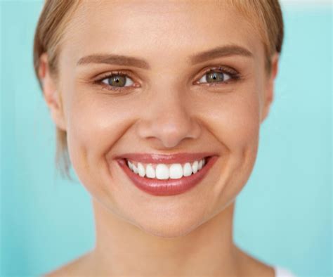 How To Whiten Teeth With Baking Soda Access Dental Clinics