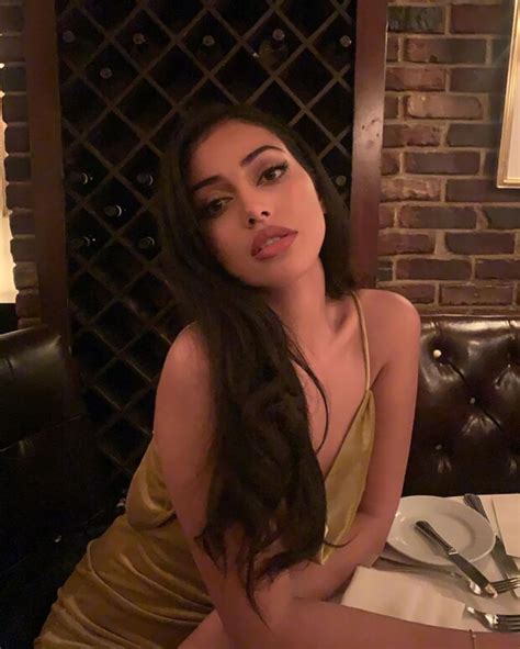 Cindy Kimberly The Main Course Aircons