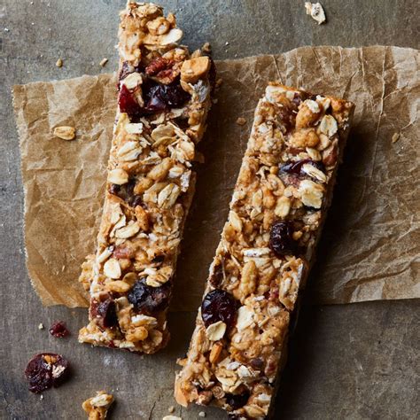 The recipe begins with something i never thought i'd eat in 5,842 years: Cranberry-Almond Granola Bars | Recipe | Granola bars ...