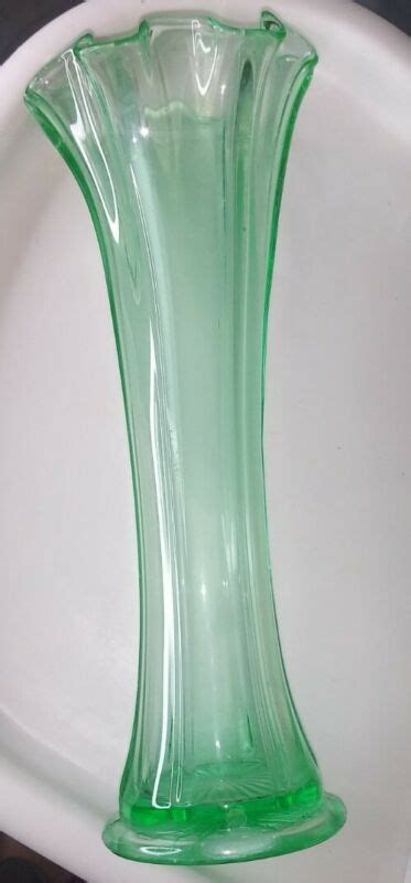 Vintage Northwood Thin Rib Emerald Green Depression Glass Vase 10 3 4 Antique Price Guide