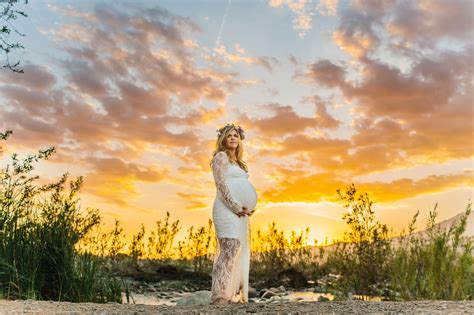 Sweet Mother Daughter Maternity Photo Session Sweet Dingo