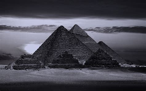 Pyramid Wallpapers Top Free Pyramid Backgrounds Wallpaperaccess
