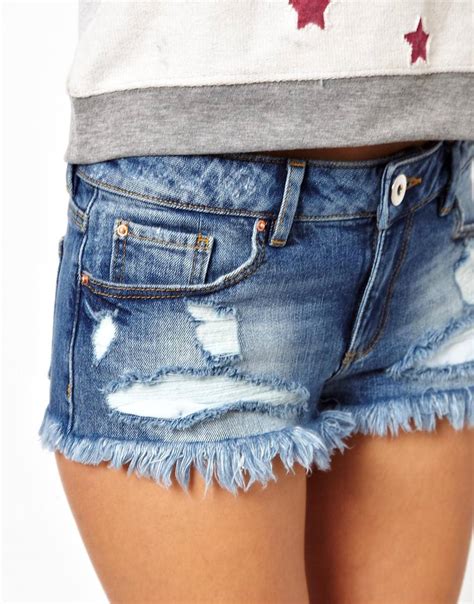 Asos Low Rise Denim Shorts In Vintage Wash In Blue Lyst