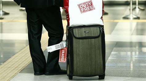 How To Avoid A Last Minute Extra Baggage Fee At The Airport Laptrinhx