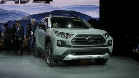 Toyota Prépare Un Rav4 Hybride Rechargeable