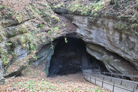 Kentucky's Mammoth Cave Has a Dark History