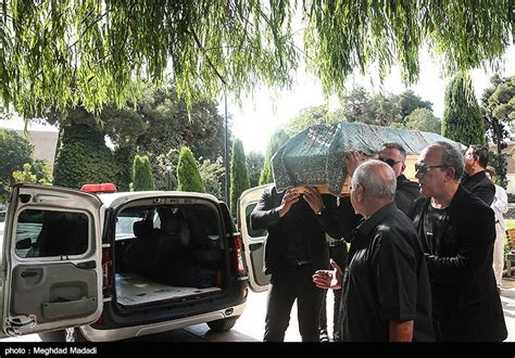 Photos Funeral Procession For Iranian Actor Ezatollah Entezami