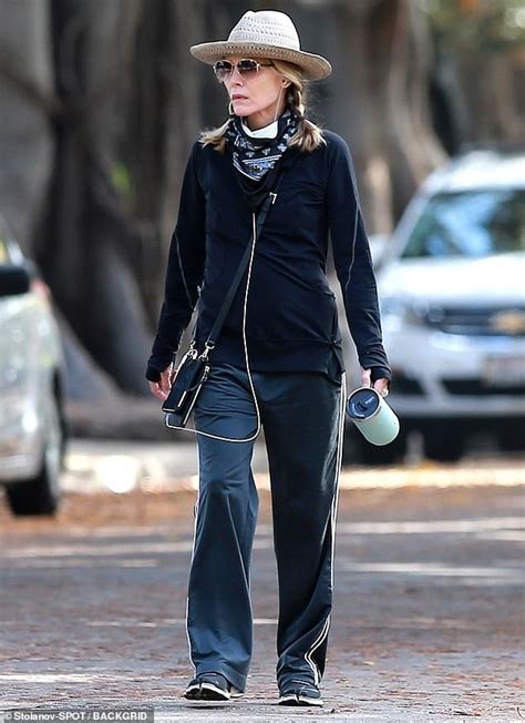 Michelle Pfeiffer Looks Youthful In Pigtails Readsector