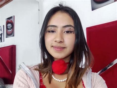 karlaaristizabal small titted black haired latin teen female webcam