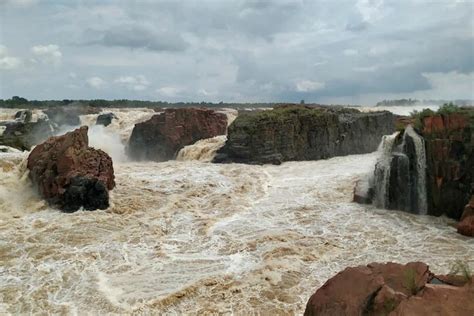2023 Raneh Waterfall Near Khajuraho Car