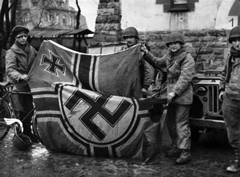 Batalla de berlín 1945 alemania vs. Tropas Alemanas invaden Polonia