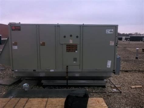 Trane Rtus Roof Top Units 75 And 125 Ton 208230 V Air Conditioner