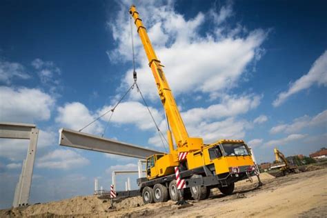 Licence To Operate A Slewing Mobile Crane Up Tp 20 Tonnes Achieve