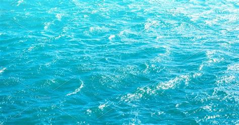 Mengapa Laut Berwarna Biru Wanibesak