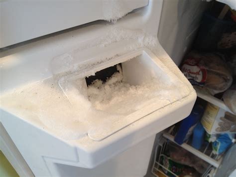 Frost Around Opening Of Ice Dispenser On Kenmore Coldspot Model 59282990 Side By Side