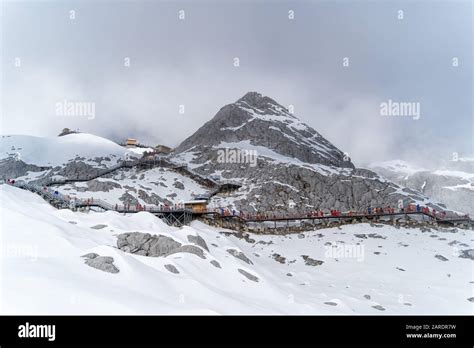 Jade Dragon Snow Mountain In Lijiang Yunnan China Stock Photo Alamy