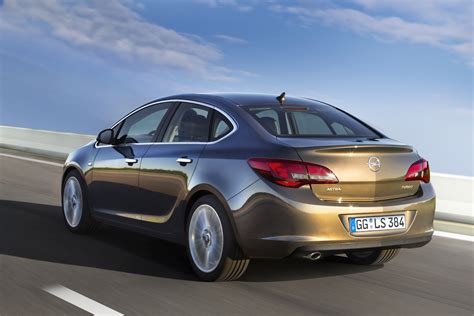 2013 Opel Astra Sedan Hd Pictures