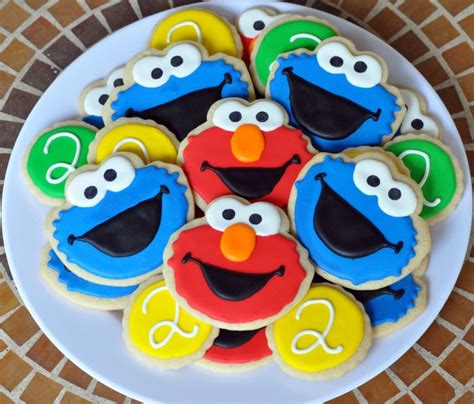 Sesame Street Cookies Elmo Cookies Elmo And Cookie Monster Sesame Street Cake