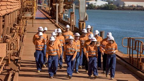 Rio Tinto Announces A 4 Q O Q Rise In Bauxite Production To 141 Mt In