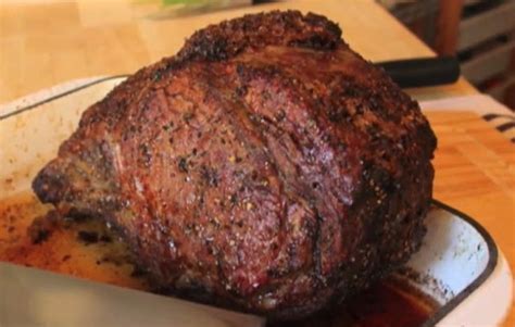 This rib roast is rubbed with a punchy mixture of rosemary, anchovies, and garlic. Chef John's Perfect Prime Rib | Recipe | Rib recipes ...