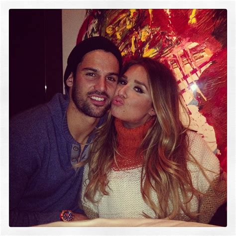 Just Engaged From Eric Decker And Jessie James Decker Are The Hottest