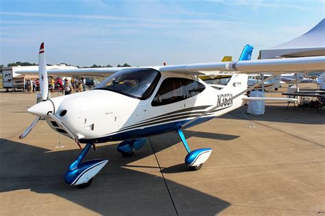 The Aero Experience: Variety of Light Sport Aircraft Displayed at Plane ...