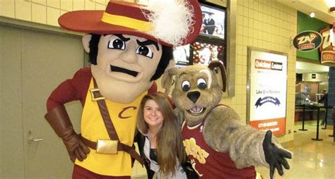 Sir Cc And Moondog Cleveland Cavaliers Mascot