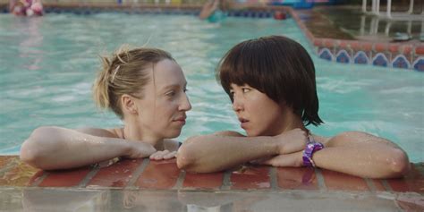 The Hilarious Way Pen15 Handles Those Awkward Sexual Scenes With The