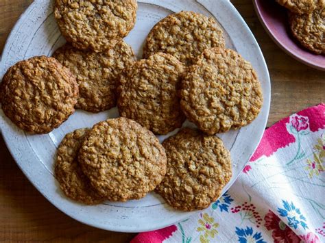Συλλογή του χρήστη maria pateraki. Brown Sugar Oatmeal Cookie Recipe : Food Network Recipe | Ree Drummond | Food Network