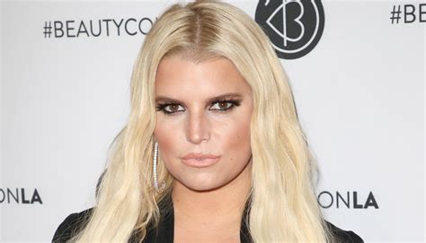 Jessica Simpson Reveals How Much Weight She Has Lost After Giving Birth