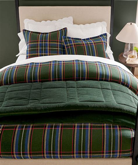 Christmas Plaid Bedding Set In Red Green And White