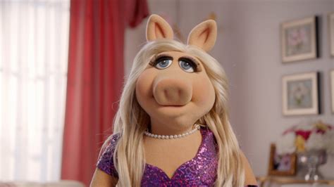 Ecco I Muppets Miss Piggy In Una Scena 524803 Movieplayer It