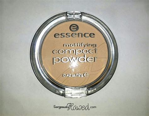 Review | Essence Mattifying Compact Powder