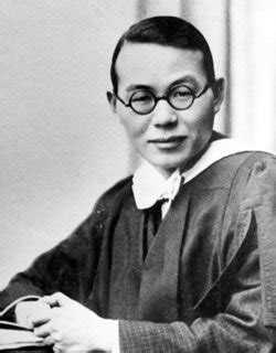애초에 전두환 나이부터가 올해 91살임ㅋㅋ 이렇게 안늙는게 더 이상하지ㅋㅋ. 대통령의 젊은 시절.jpg - 스퀘어 카테고리