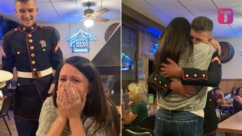 Military Son Surprises Mother With Early Homecoming At Restaurant Interesting Stories