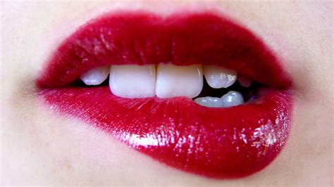Red Lip Background Sensual Lip Wallpaper Iphone Wallpaper Candy Lips Lesbians Kissing Lip