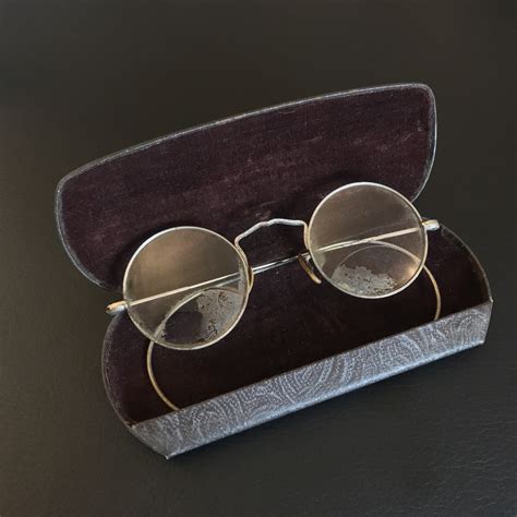 1800 S Victorian Spectacles With Leather Case
