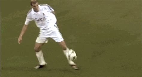 Of The Most Mesmerising Football Gifs Of All Time Esquire Co Uk Soccer Gifs Soccer Memes