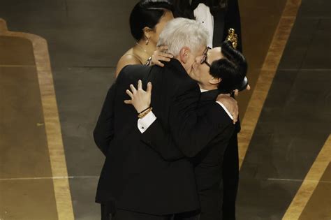 Ke Huy Quan And Harrison Ford Reunite At 2023 Oscars POPSUGAR
