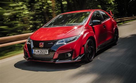 2015 Honda Civic Type R First Drive Review Car And Driver