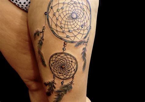 See more ideas about tetování, nápady na tetování, skica tetování. TETOVÁNÍ NA STEHNO DÁMY - Tattoo Eklipse