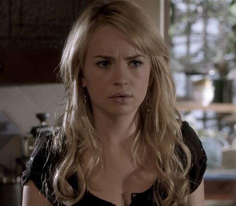 Britt Robertson As Cassie Blake In Season 1 Episode 5 Of The Secret