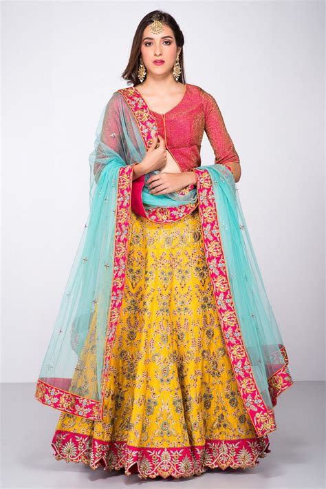 Flyrobe Indias Largest Fashion Rental Service Latest Bridal Lehenga Designs Latest Bridal