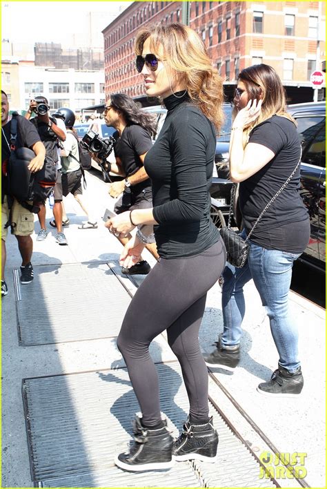 Jennifer Lopez Flaunts Her Best Assets In Nyc Photo 3191168 Jennifer Lopez Photos Just