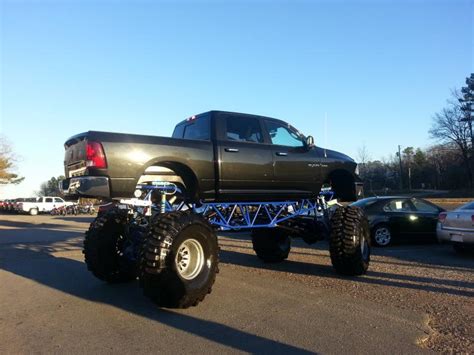 2009 Dodge Ram 1500 Monster Truck Pirate4x4com 4x4 And Off Road Forum