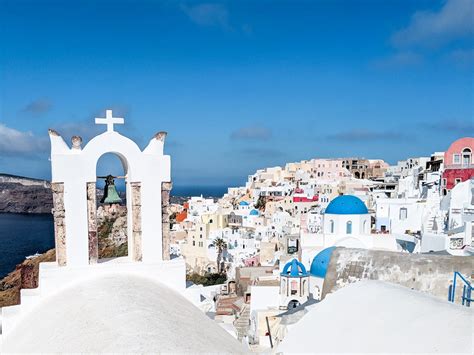Mykonos Vs Santorini Which Should You Visit • Abroad With Ash