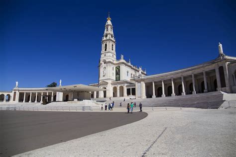 Saiba Como Visitar O Santuário De Fátima Em Portugal