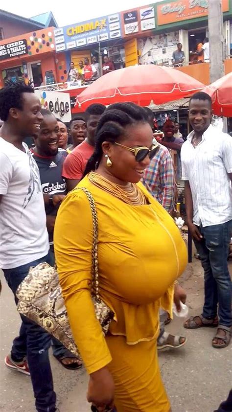 Woman With Very Huge Boobs Causes Commotion In Lagos Events Nigeria