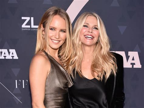 christie brinkley s lookalike daughter sailor looks like a sun kissed goddess in a form